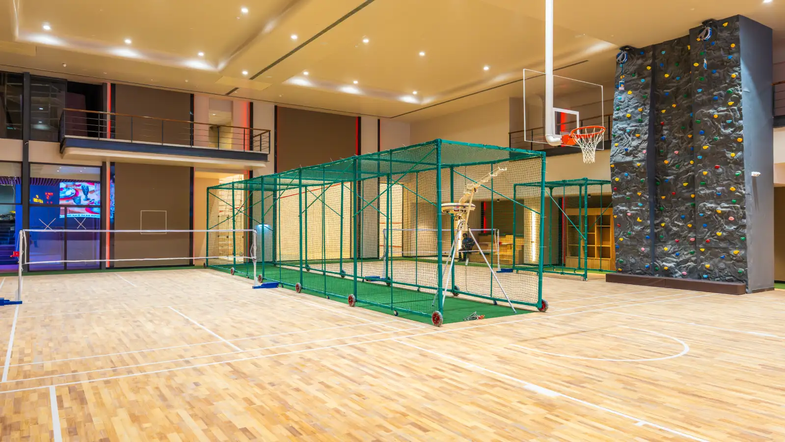 Exterior architecture and landscaped open areas at Homeland Heights